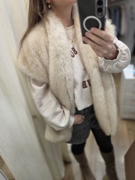 Veste fausse fourrure...